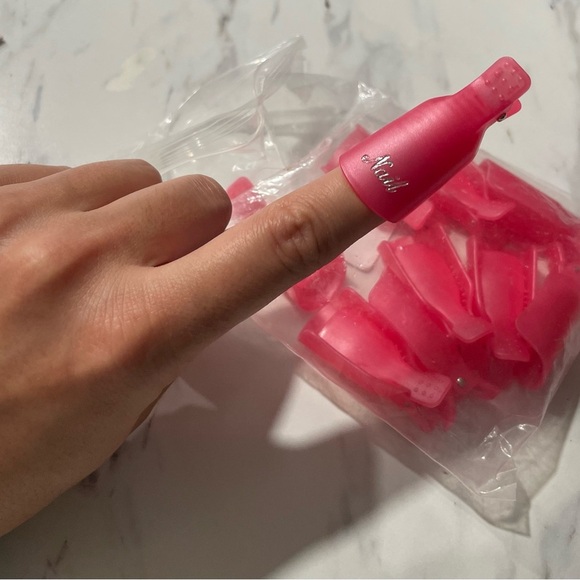Gel Polish Remover Clips - Picture 2 of 2